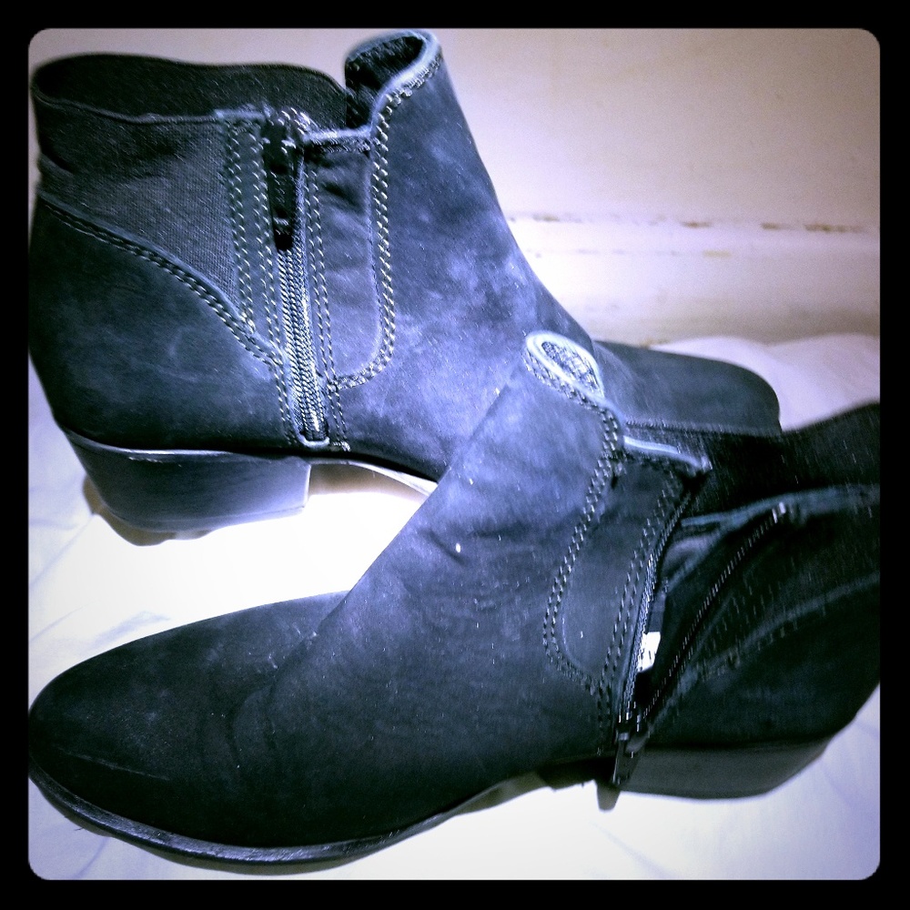 Black ankle Boots
